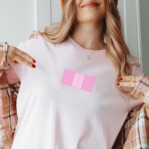 Pink Pickleball Court Shirt, Pickleballer Valentine&#39;s Day Gift, Minimalist Design Unisex Jersey Short Sleeve Tee, super soft cotton t-shirt