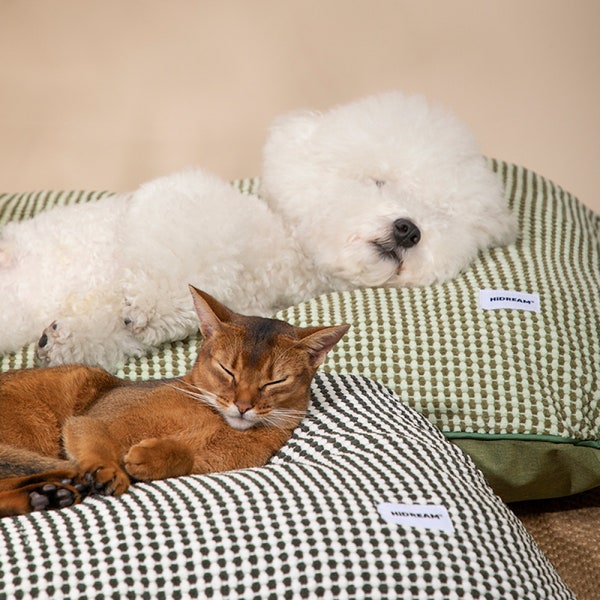 High Quality Soft pet bed Warm Cat Bed Warm dog Bed Universal for Four Seasons