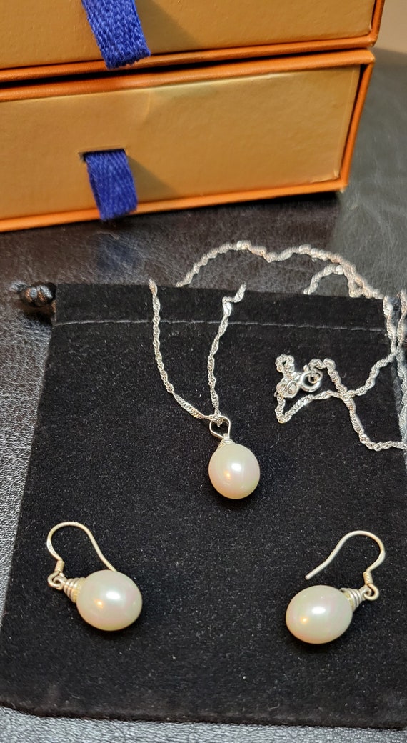 Absolutely Stunning Southern Sea Pearl Necklace Co