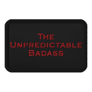 WWE Bron Breakker &quot;&quot;The Unpredictable Badass&quot;&quot; Gestickter Aufnäher - roter Schriftzug&quot;