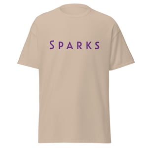 Camiseta basada en el estilo de vida de Sparks (tipo moderno - letras moradas)