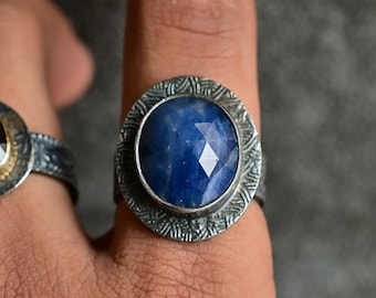 Blue Sapphire Charcoal Oxidized Silver Ring , Natural Sapphire Sterling Silver Jewelry, Handmade Silver Jewellery, Unisex Gemstone Jewelry
