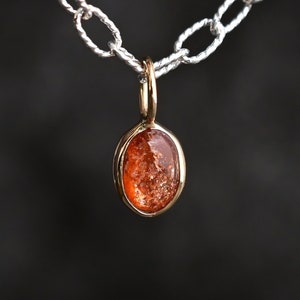 Orange Sunstone Oval 18k Solid Gold Charm Pendant, Natural Gemstone Handmade Gold Pendant, Sunstone Pendant for Her | 8x6x4 MM