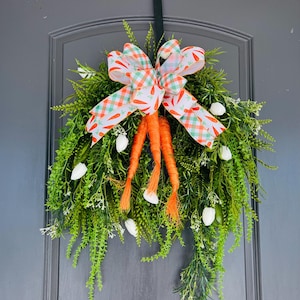 Easter Carrot Wreath for Front Door, White Tulip Wreath, Easter Bunny Door Hanger, Easter Door Hanger, Carrot Door Decor,Spring Decor