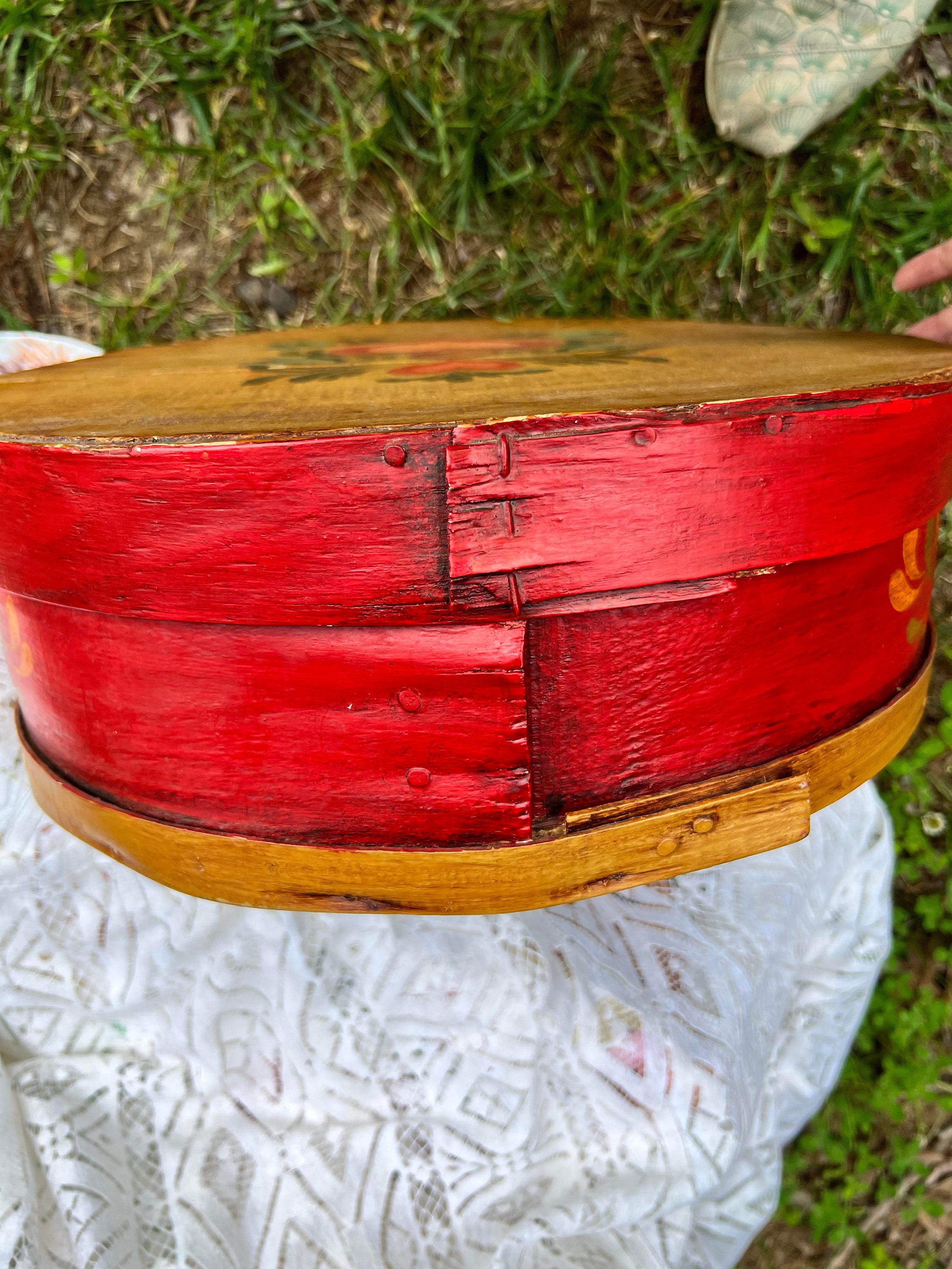 アンティーク雑貨 Vintage Cheese Box Vintage Mid Century 1977 Hand Painted Wooden Cheese Box - Cottage