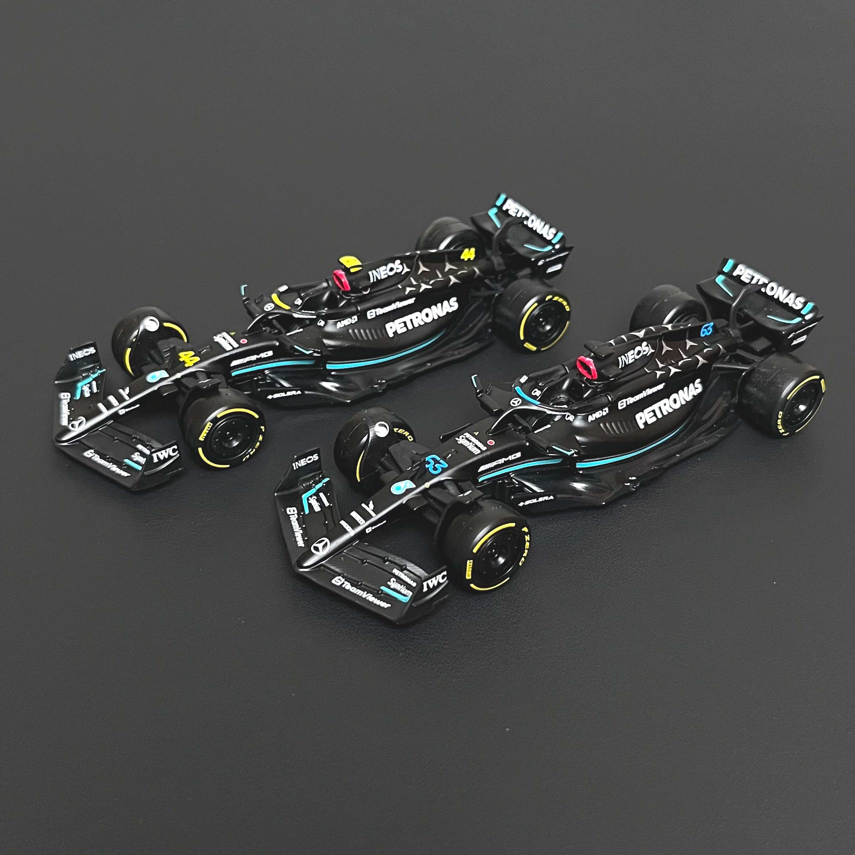  DIECAST Toys CAR BBURAGO 1:18 Race - Mercedes F1 W07 Hybrid - Lewis  Hamilton #44 - AMG Petronas Formula ONE Team Silver 18-18001LH : Toys &  Games
