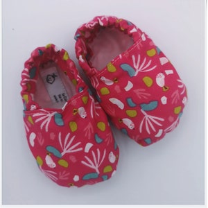 Slippers 6 months - ROSE Flowers and Cherry Birds Collection