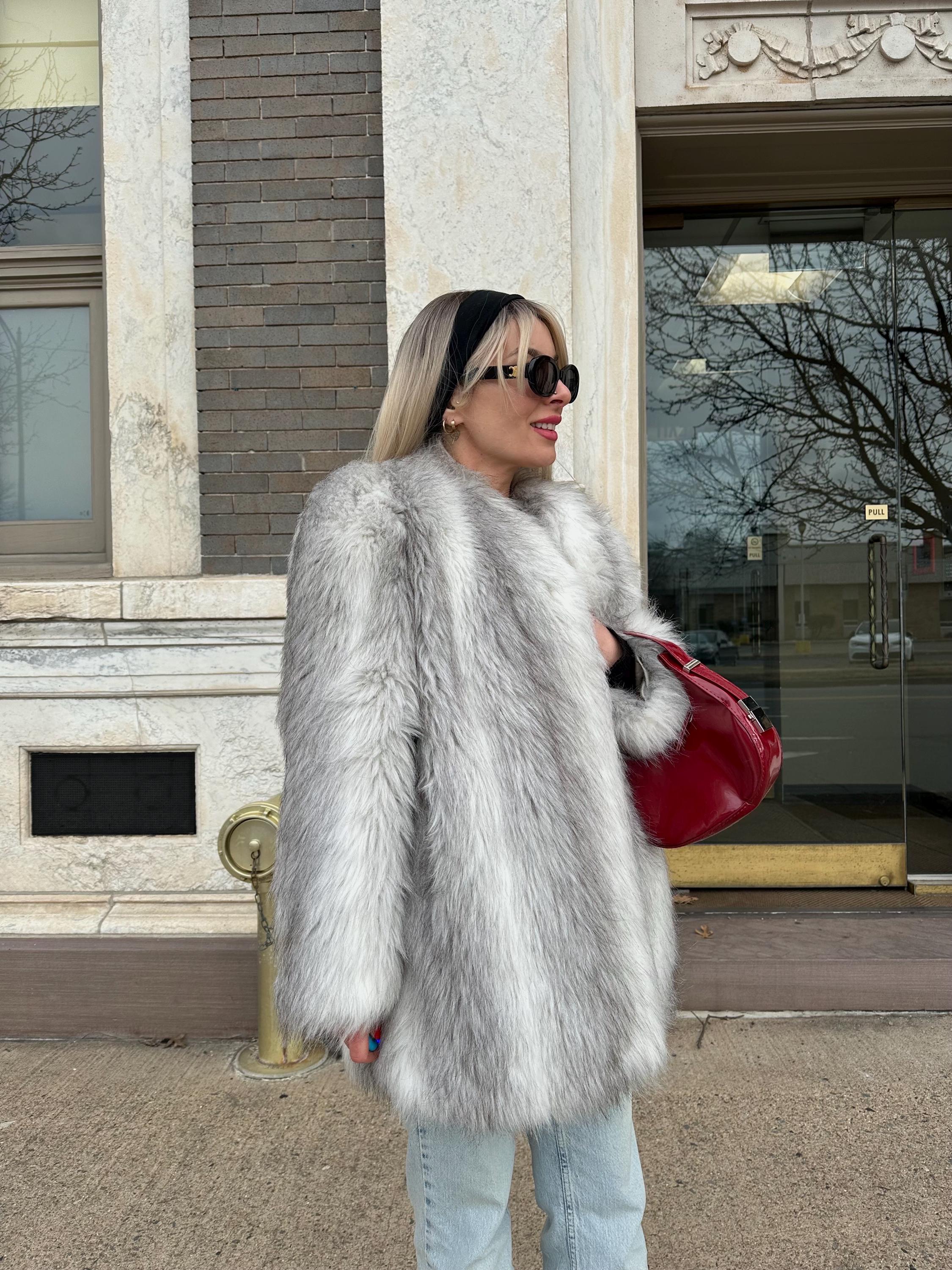 Vintage Silver Ombre Faux Fur Coat: Y2K Mobwife Style - Etsy Israel