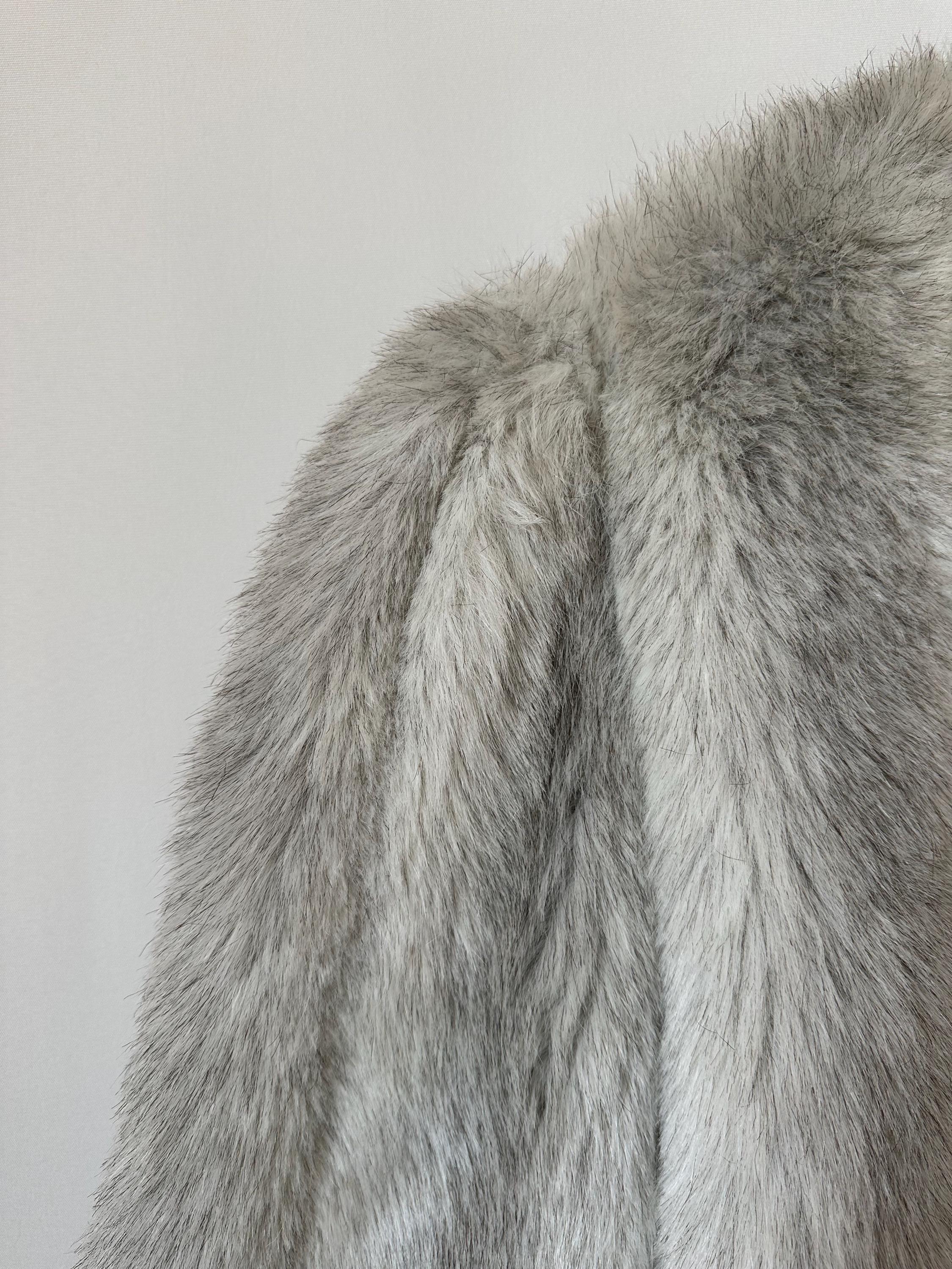 Vintage Faux Fur Silver White Fox Grey Beige Mob Wife Coat