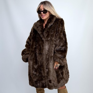 Cappotto vintage in pelliccia sintetica color cioccolato – Giacca invernale oversize in peluche taglia XL