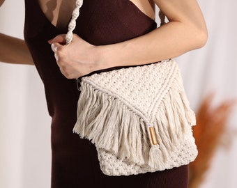 Handmade crochet Bag, Boho Shoulder Bag, Envelope Bag, Summer Macrame Bag, Wooden Bead Detail Bag, Macrame Phone Case, Macrame Fringe Bag