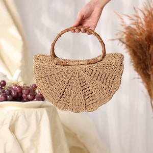 HZEWLS Summer Irregular Straw Shoulder Bag Scarf Beach Woven Designer Tote  Handbag(Beige) 