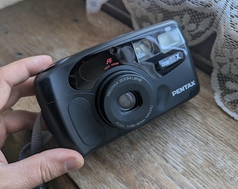 Pentax Zoom60x Compact Point Shoot 35mm Analog Camera