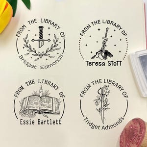 Personalisierter Buchstempel, Schwertstempel, Aus der Bibliothek von, Individueller Bibliothekstempel, Geschenk für Buchliebhaber, Buchstempel, Bestes Geschenk