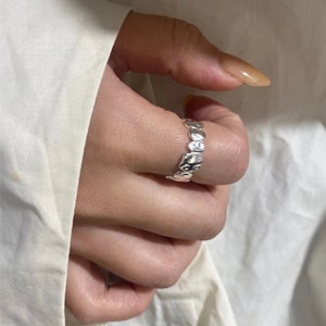 Handmade 925 Sterling Silver Textured Ring,unique design,stackable ring,dainty ring,minimalist jewelry,men jewelry,unisex ring,gift for wife