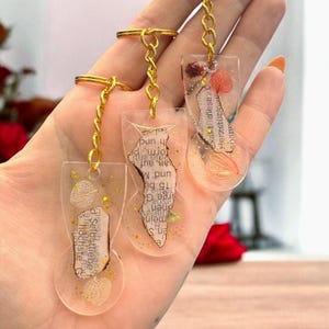 Einkaufswagenlöser Schlüsselanhänger personalisiert Epoxidharz mit Glitzer & Trockenblumen – Geschenkidee Handmade Unikat Einkaufswagenchip