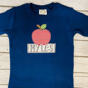 Kids Apple appliquéd shirt with personalization