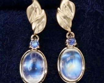 18 solid gold blue moonstone earrings/Unique handmade moonstone earrings/Modern quality moonstone earrings/Custom moonstone jewelry for her