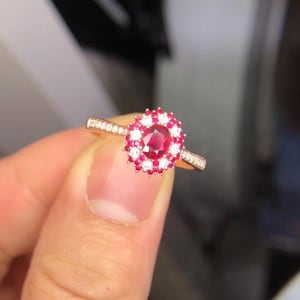 18k rose gold genuine vivid red ruby ring/Vintage diamond halo ruby ring women\Custom July birthstone ruby jewelry\Dainty cluster ruby ring