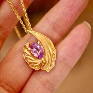 Natural Pink Sapphire pendant necklace 18k yellow gold/Pink Padparadscha sapphire pendant/Handmade pink sapphire diamond pendant/Custom gift