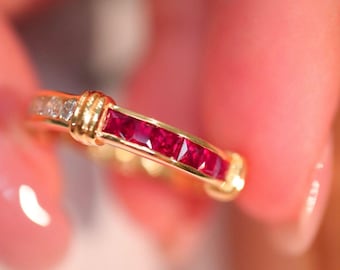 18k rose gold natural pigeon blood red ruby ring/Modern diamond pave red band\personalized gemstone band gold\Handmade mini ruby band women