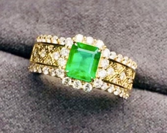 18k solid gold natural emerald ring/Vintage emerald ring/Verdant green emerald ring/Handmade modern emerald ring/Vintage unique emerald ring