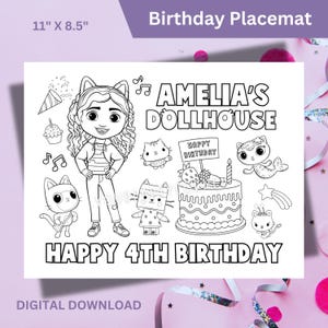 Op de afbeelding: Een zwart-witte printbare placemat met een meisje met kattenoren, een verjaardagstaart en de tekst "Amelia's Dollhouse" en "Happy 4th Birthday".