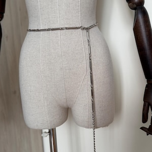 Vintage Y2K Silver Chain Belt – Minimalist Long Link Waist Chain, Adjustable Body Jewelry