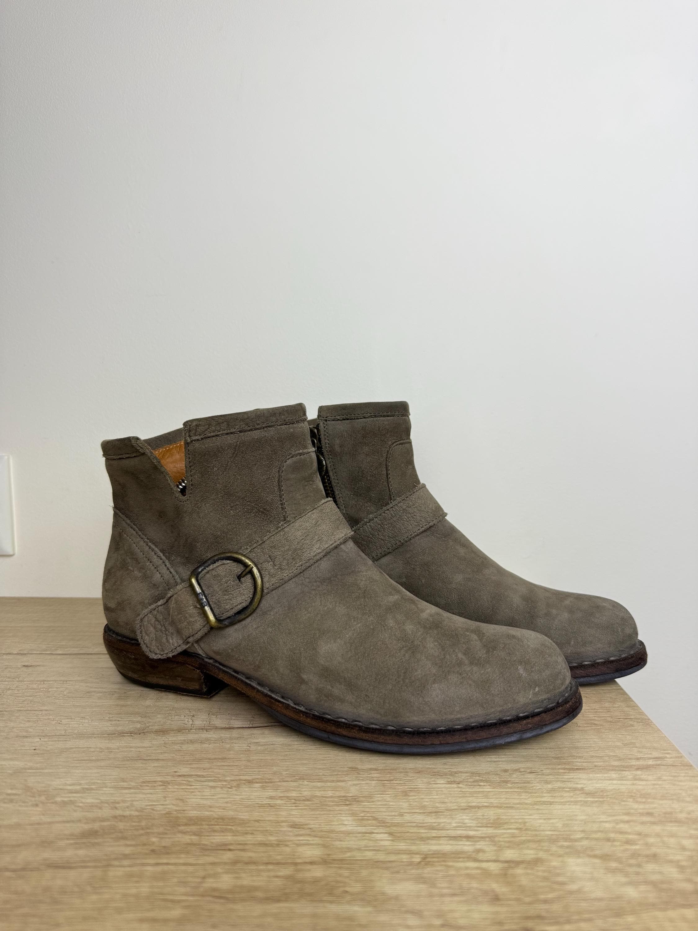 Fiorentini Baker - Etsy Canada Fiorentini Baker - Etsy Canada