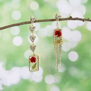 Handmade Real Flower Earrings Shiny Heart Shaped Drop Earrings Pressed Flower Dried Flower  Botanical Dangle Earrings Bridal Jewelry Gift
