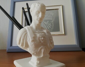 Portapenne Julius Caesar / Organizzatore di statue / Accessorio da scrivania dell'imperatore romano stampato in 3D