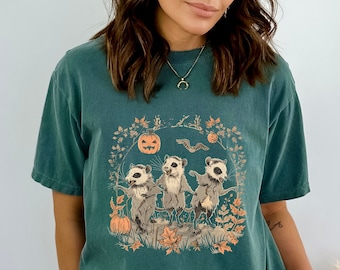 Retro scary angry Possum Opossum Ghost Comfort Colors Shirt, Cute Fall Womens unisex Tee, Spooky Season Pumpkin t-shirt, halloween trip tee