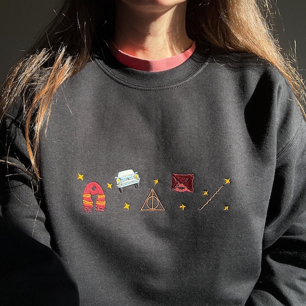 Embroidered sweatshirt Wizard, Fantasy sweatshirt, Magic sweatshirt, School of Witchcraft and Wizardry, Magic wand, Wizard staff