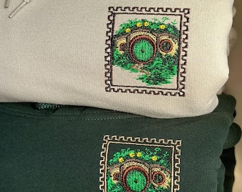 Sudadera con capucha bordada con diseño de hada, sudadera con capucha para amantes de los libros, camiseta con agujeros, regalo para amantes de la fantasía