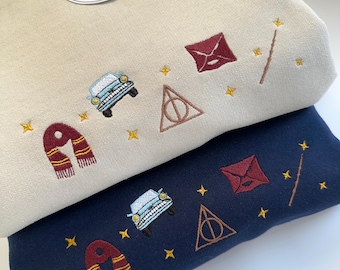 Sweatshirt bordada Mago, Sweatshirt fantasia, Sweatshirt magia, Escola de Feitiçaria e Magia, Varinha mágica, Cajado de mago