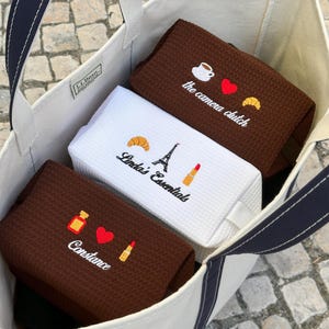 Personalisierte Kosmetiktasche mit Pariser Motiven, Geschenkidee für Sie, Kosmetiktasche, besticktes Kosmetiktäschchen, Geschenkidee für Brautjungfern