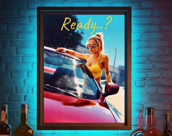 Blondes Auto Pop Art Poster | Atemberaubende blonde Frau in der Sonnenbrille, bereit, Dekor mit Sportwagen-Schönheit zu hängen | Kunstdruck für Home Interiors