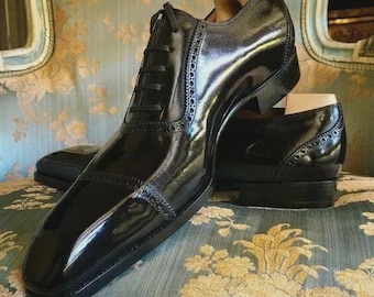 Czarne skórzane buty wizytowe typu Oxford: nosek szyty ręcznie, sznurowane, męskie obuwie