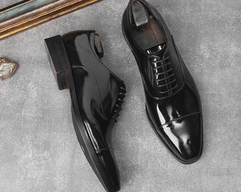 Ręcznie robione męskie czarne lakierowane skórzane sznurowane buty wizytowe typu Oxford, buty biurowe