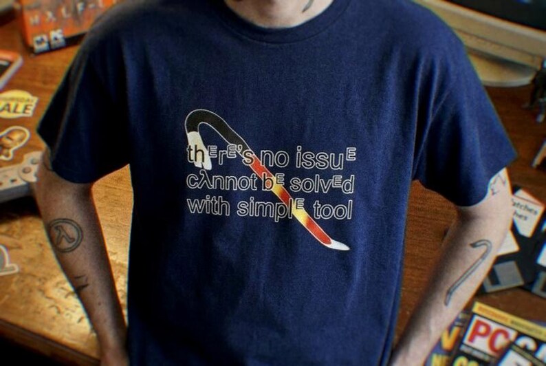 Crowbar Gamer T-Shirt – Retro Gaming Gift image 1