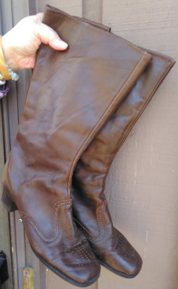 Vintage 1970's Ladies Dark Brown Leather Boots by 