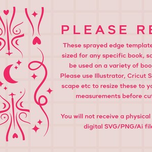 K&ouml;nnte beinhalten: Rosa-wei&szlig;es Grafik mit einem dekorativen Design aus Herzen, Sternen und einem Halbmond. Der Text "PLEASE READ" ist in fetten, schwarzen Buchstaben geschrieben. Der Text darunter erkl&auml;rt, dass diese Vorlagen nicht f&uuml;r ein bestimmtes Buch dimensioniert sind, sondern f&uuml;r eine Vielzahl von Buchgr&ouml;&szlig;en verwendet werden k&ouml;nnen. Au&szlig;erdem wird der Benutzer angewiesen, die Vorlagen vor dem Zuschneiden zu skalieren.