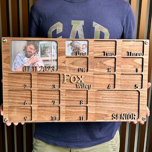 Cornice per foto personalizzata dalla nascita alla laurea, anni scolastici / Cornice per foto di traguardo dalla nascita alla laurea / Cornice in legno / Regalo per foto di anziani