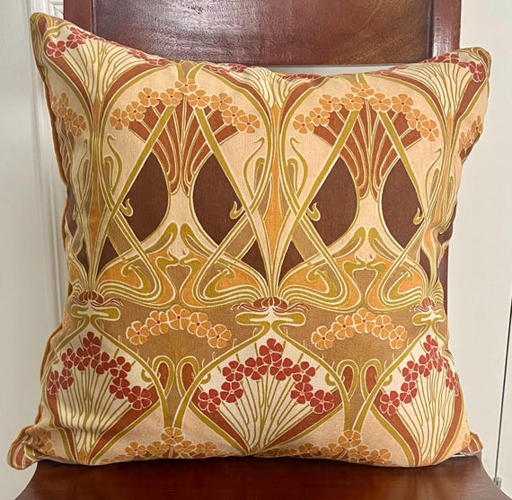 Cushion Cover in Vintage Cotton Fabric in "Ianthe" from Liberty of London