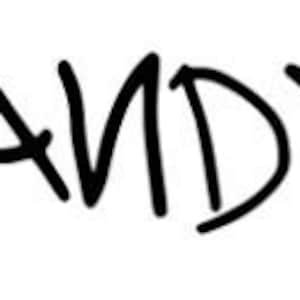 以下が含まれることがあります： 「ANDY」という名前を手で書いた黒と白の文字。