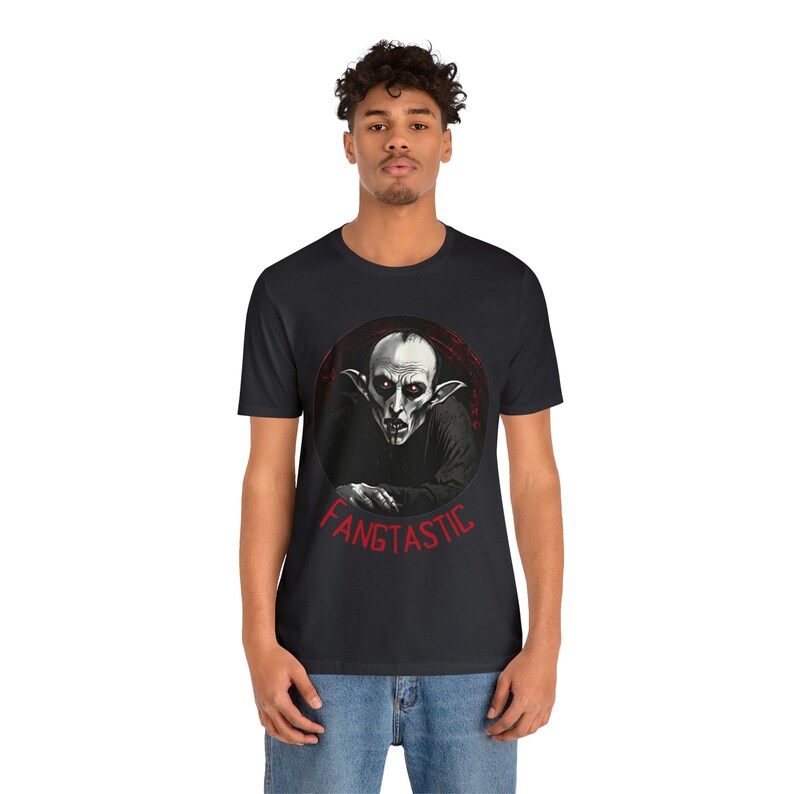 Fangtastic Nosferatu Vampire thema Retro Halloween T-shirt voor griezelig seizoen afbeelding 6