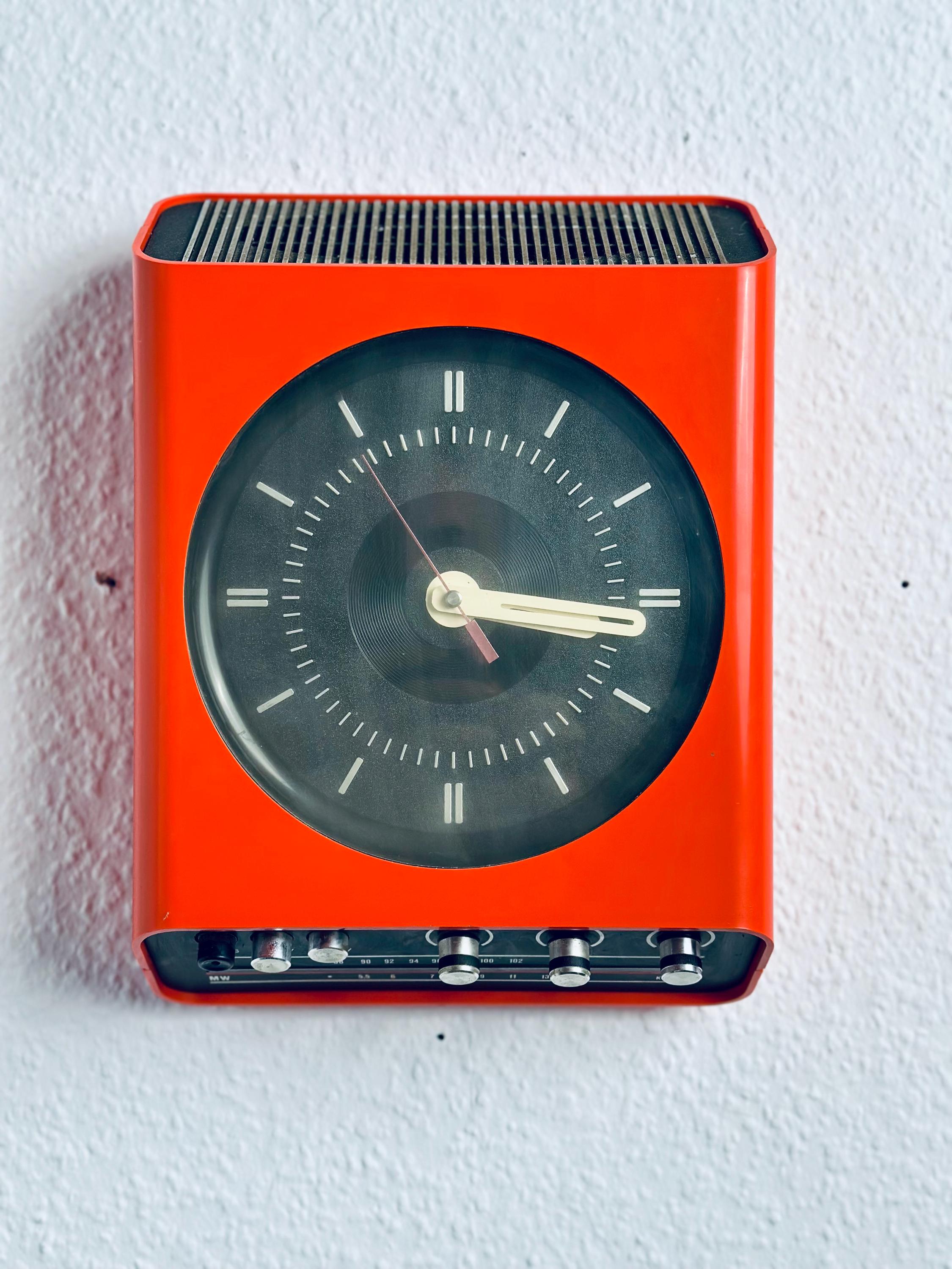 SPACE AGE // 70s vintage Europhon H30  Wall Clock in orange by Adriano Rampoldi // Rare Pop Art Collectors item