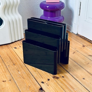 SPACE AGE // 70s vintage Plastic Magazine Rack in Black by Giotto Stoppino for Kartell // Italian Pop Art Design