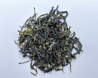 Premium Green Tea - Competition Grade Organic Tea from Taiwan - Biluochun Loose Leaf Variety - 25 Grams with Black Tin for Storage