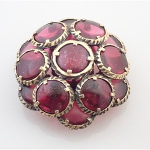 Vintage Crown Trifari Signed Renaissance Poured Glass Brooch Pin Pendant